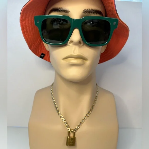 New Auth Burberry Hayden BE4394 Sunglasses Green Dark Green 54mm New & Authentic